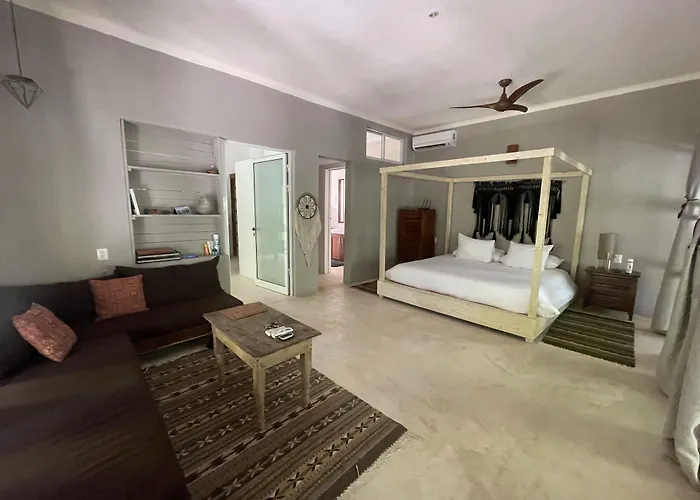 Casa Zaba *